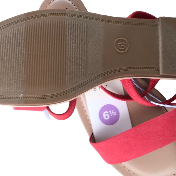 Sandals - Picture 2 of 3